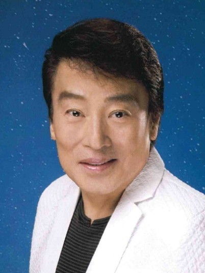 男性歌手の写真